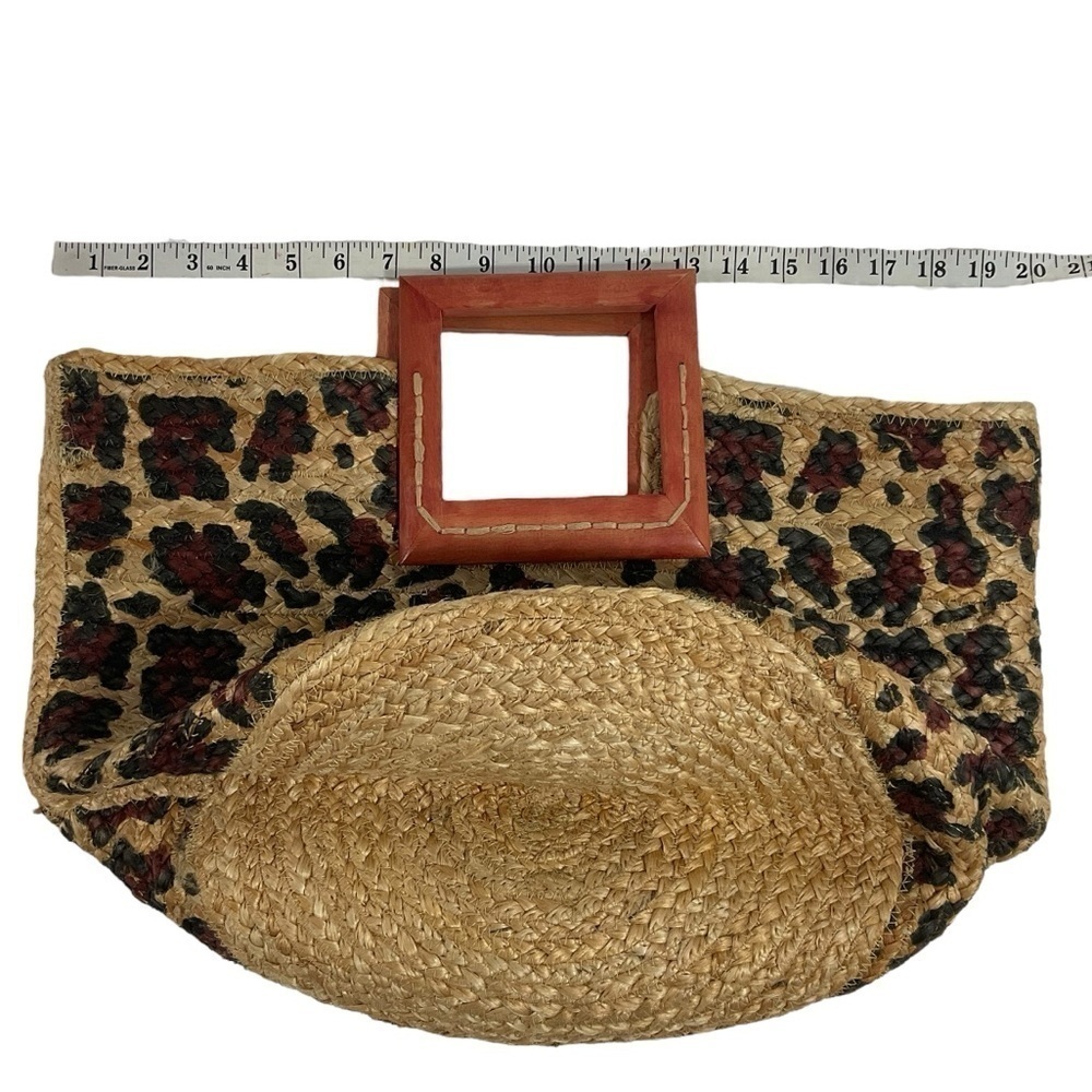Stylish Alba Jute Tote Bag with Wooden Handles Leopard Print - Picture 13 of 16